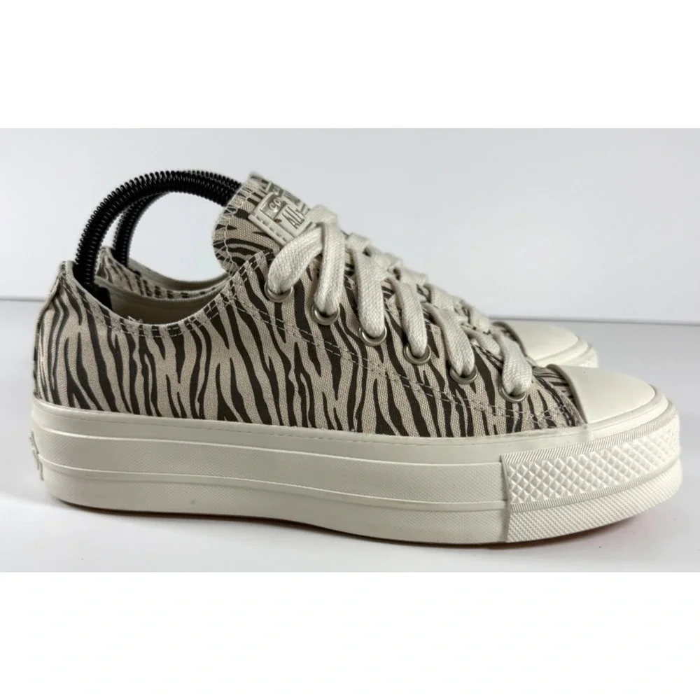 Converse Chuck Taylor All Star Lift Platform Zebra Sneakers Women's 8.5 A10959C